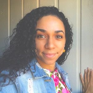 Meet your Posher, Miss